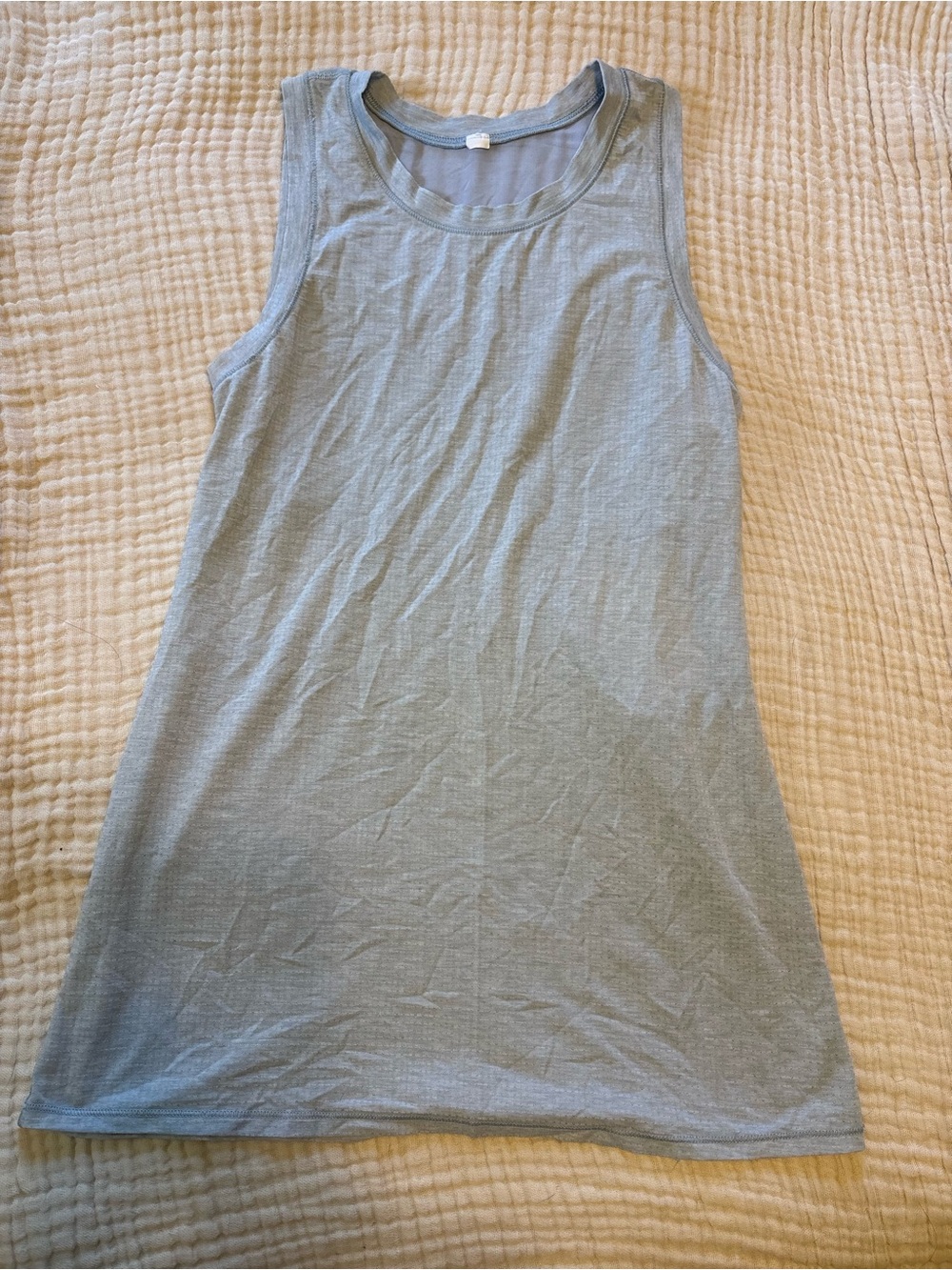 Lululemon Women’s Sleeveless Scoop Neck Tank Top - Light Gray